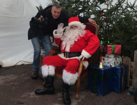 SÉANCE PHOTO AVEC LE PÈRE NOËL Le 24 déc 2024